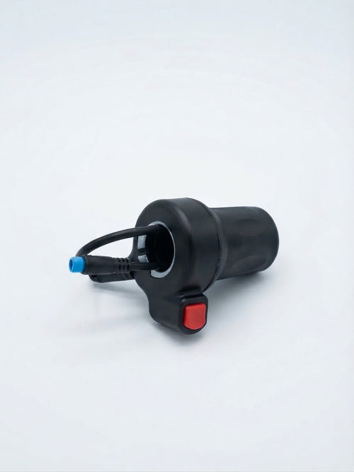 Acelerador de puño negro para bicicleta eléctrica con botón rojo y conector azul